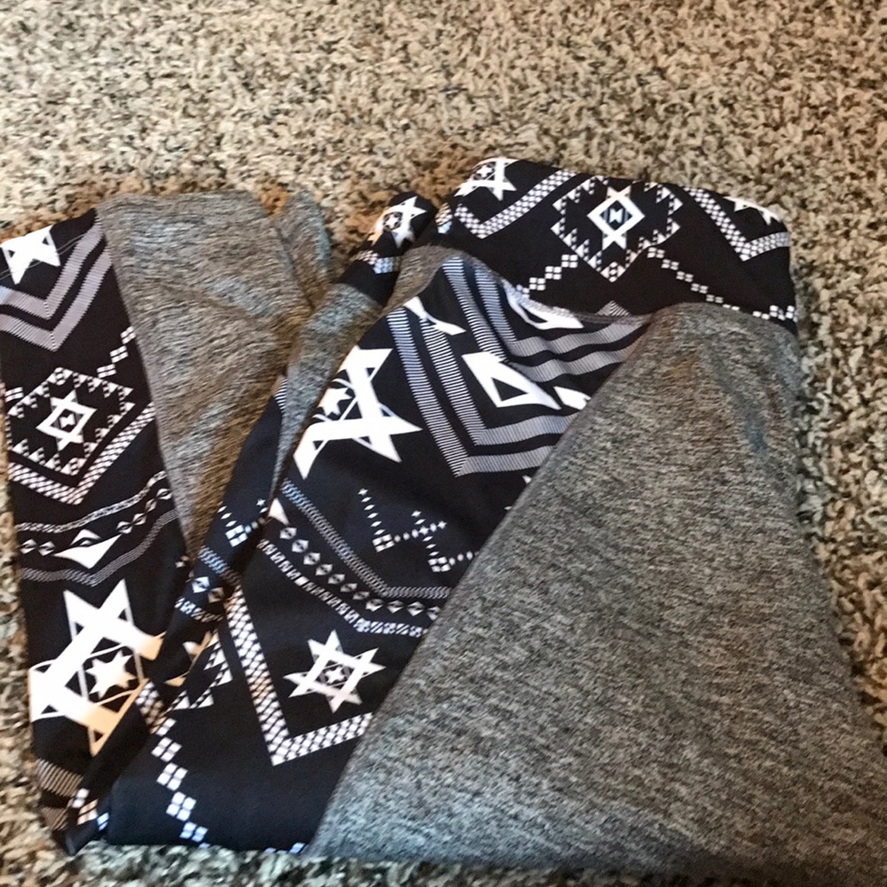 Euc lularoe jade Capri workout leggings large